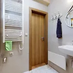 Pri Jazere * Lestiny