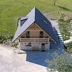 Pri Jazere Apartment Lestiny