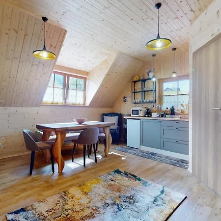 Pri Jazere * Lestiny