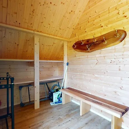 Pri Jazere * Lestiny