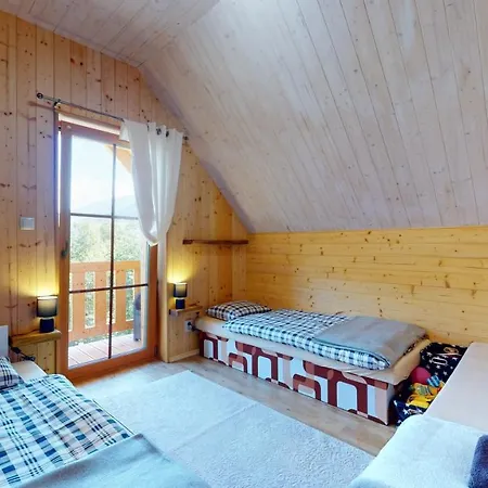 Pri Jazere Apartment Lestiny